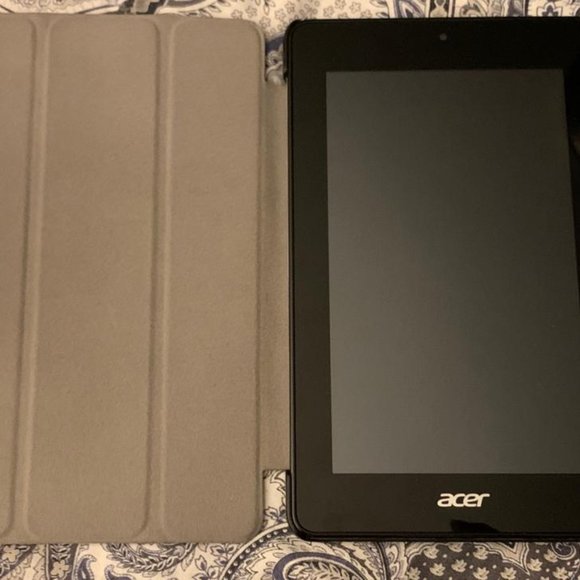 Acer Iconia OneTablet 7 Inch B1-730HD (8GB) Black With Case - Picture 9 of 9